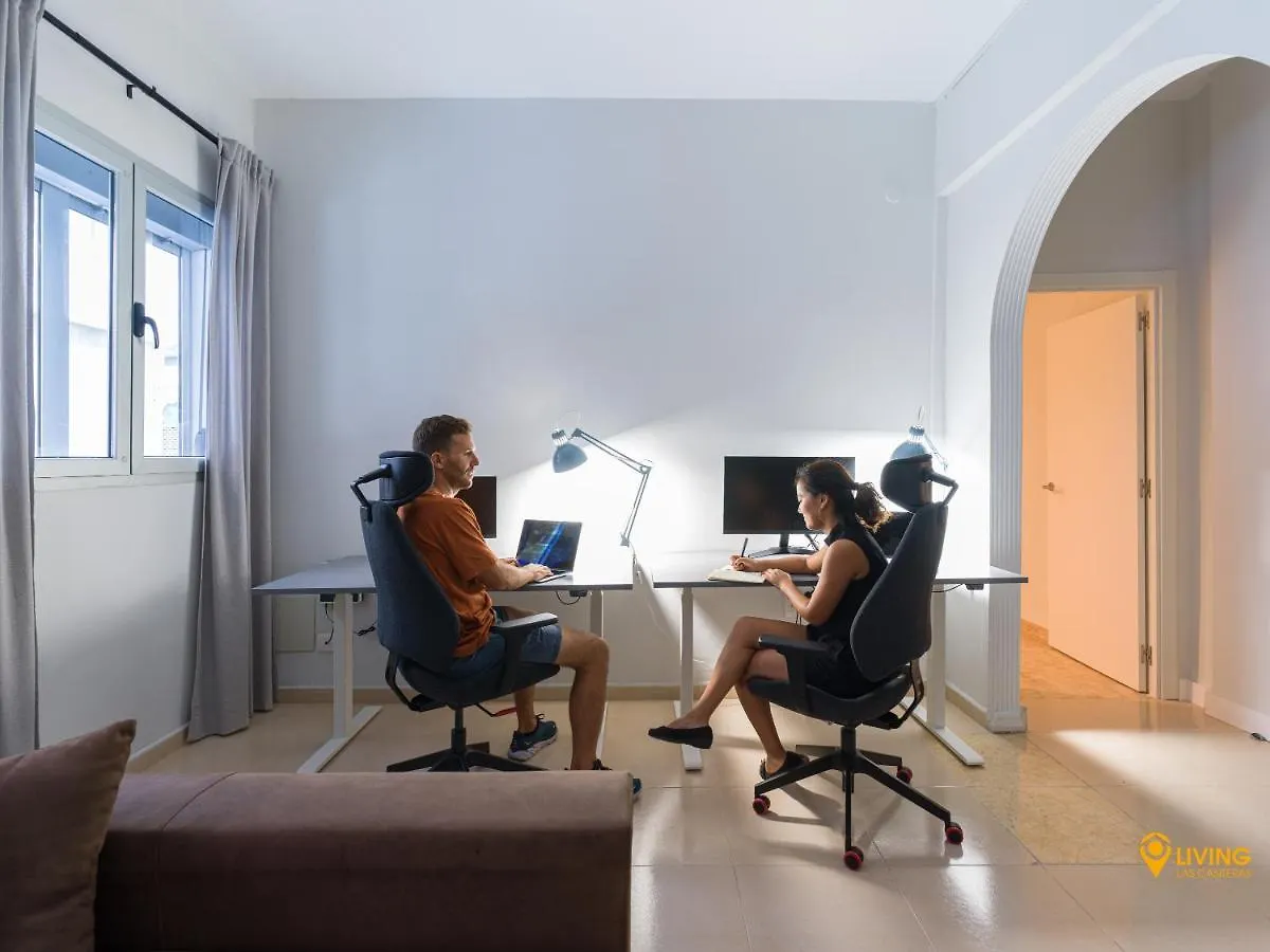 2 Mins From Beach - Workstations - Parking - Bikes Las Palmas de Gran Canaria Spain