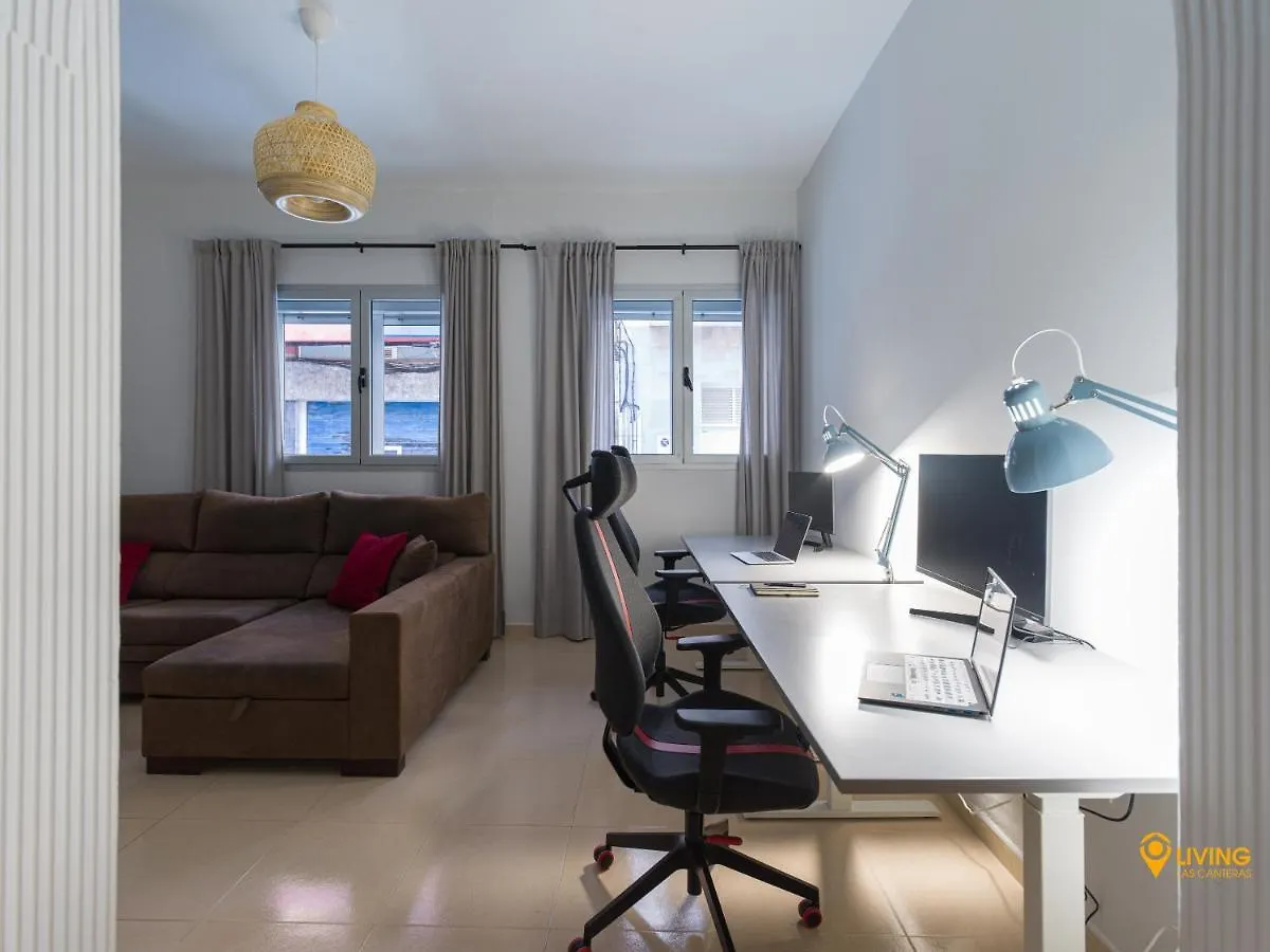 2 Mins From Beach - Workstations - Parking - Bikes Las Palmas de Gran Canaria 0*,  Spain